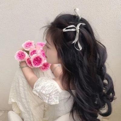 球场艳侣